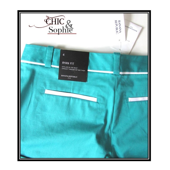Banana Republic Turquoise Cuffed Style Shorts - Picture 5 of 6